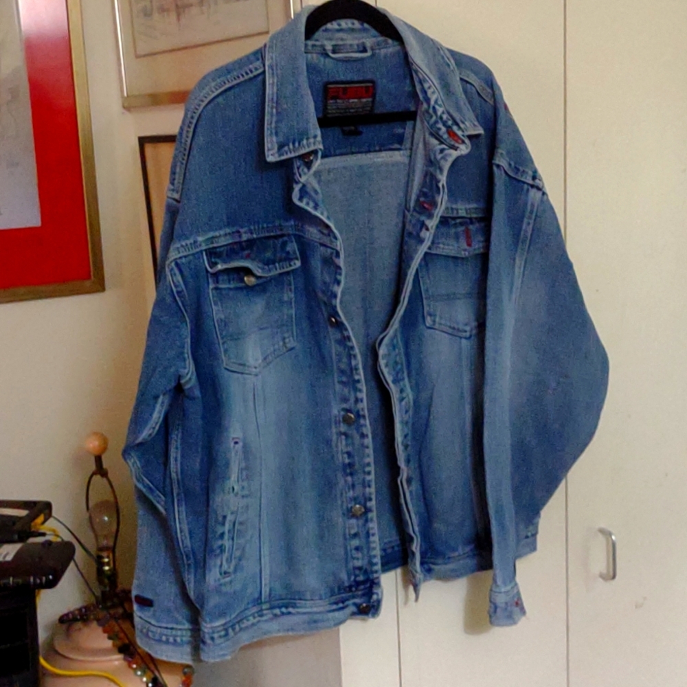 Men's lightly used condition denim jacket XXL